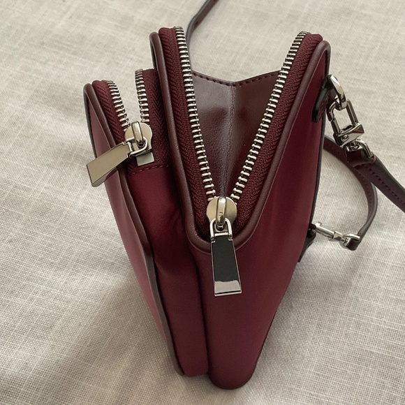 Michael Kors Burgundy Nylon & Leather Crossbody Shoulder Bag Clutch Wal… - Picture 6 of 16